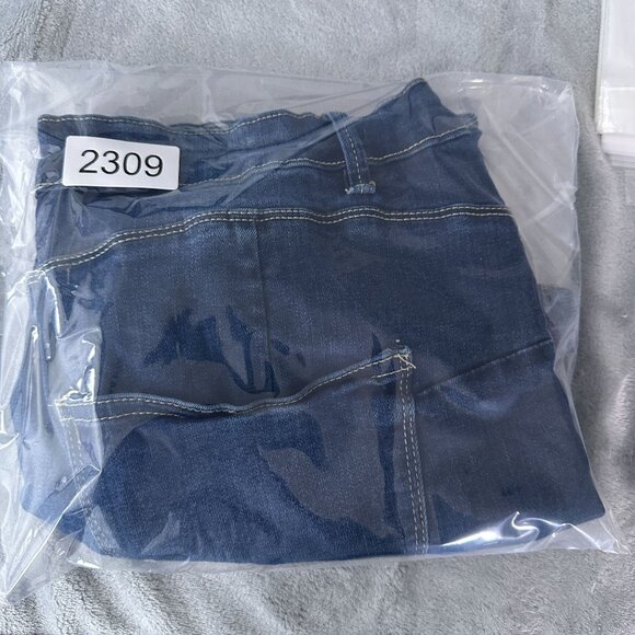 Refuge Denim RIO Push-Up Shorts Womens Size 13 Mid Rise Stretch Dark Wash Blue - Picture 9 of 9